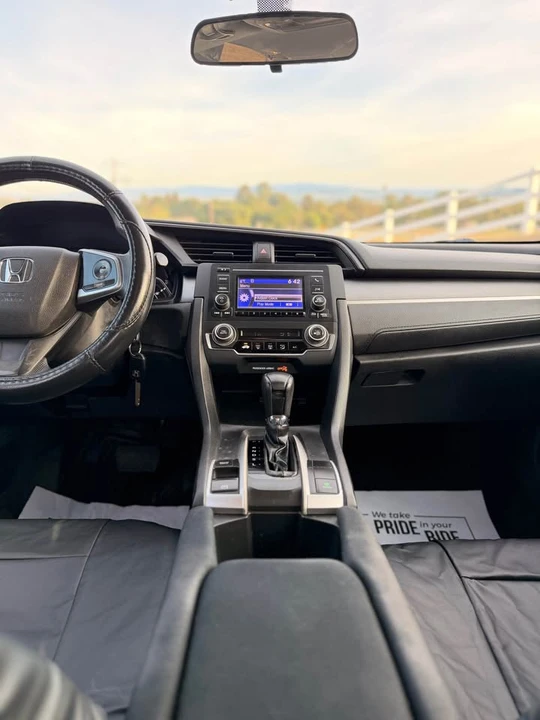 2016 Honda Civic 10th Gen - Image 8 of 15