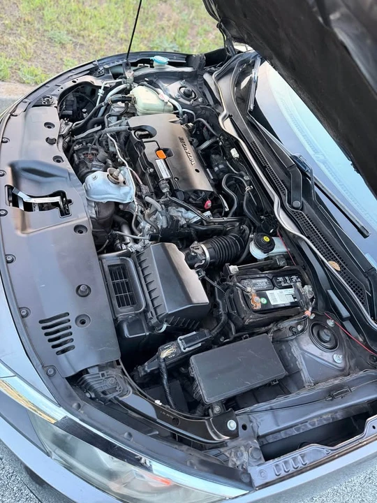 2016 Honda Civic 10th Gen - Image 15 of 15