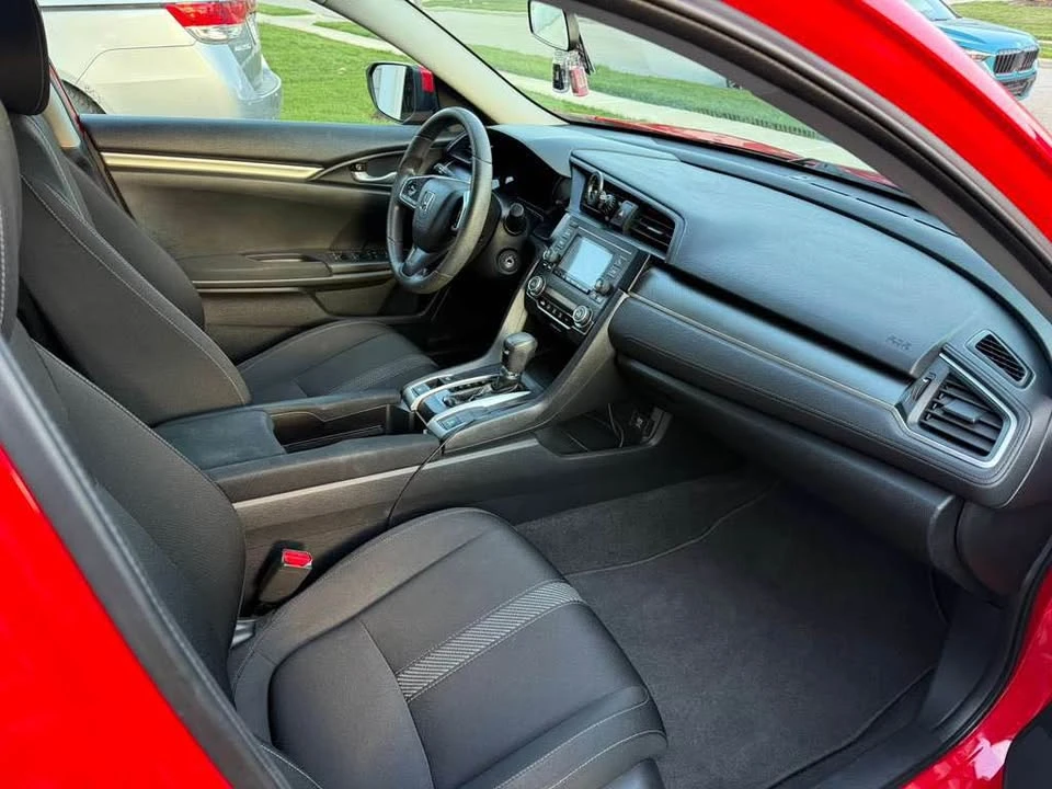 2016 Honda Civic 10th Gen - Image 9 of 16
