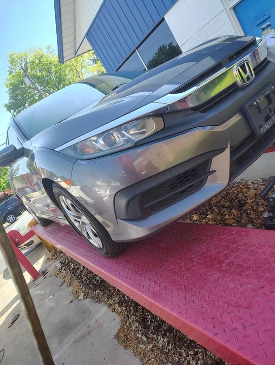 2016 Honda Civic 10th Gen - Image 9 of 20