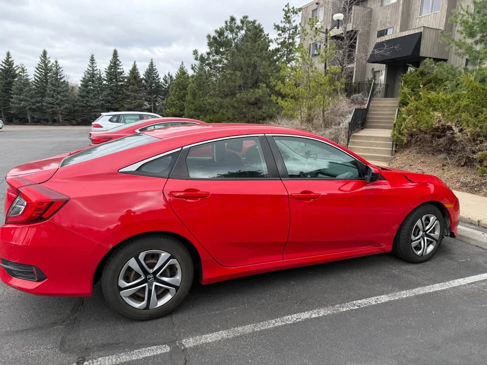 2016 Honda Civic 10th Gen - Image 3 of 9