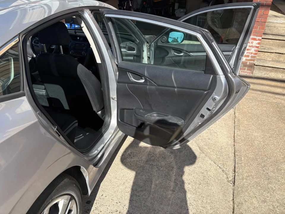 2016 Honda Civic 10th Gen - Image 7 of 8