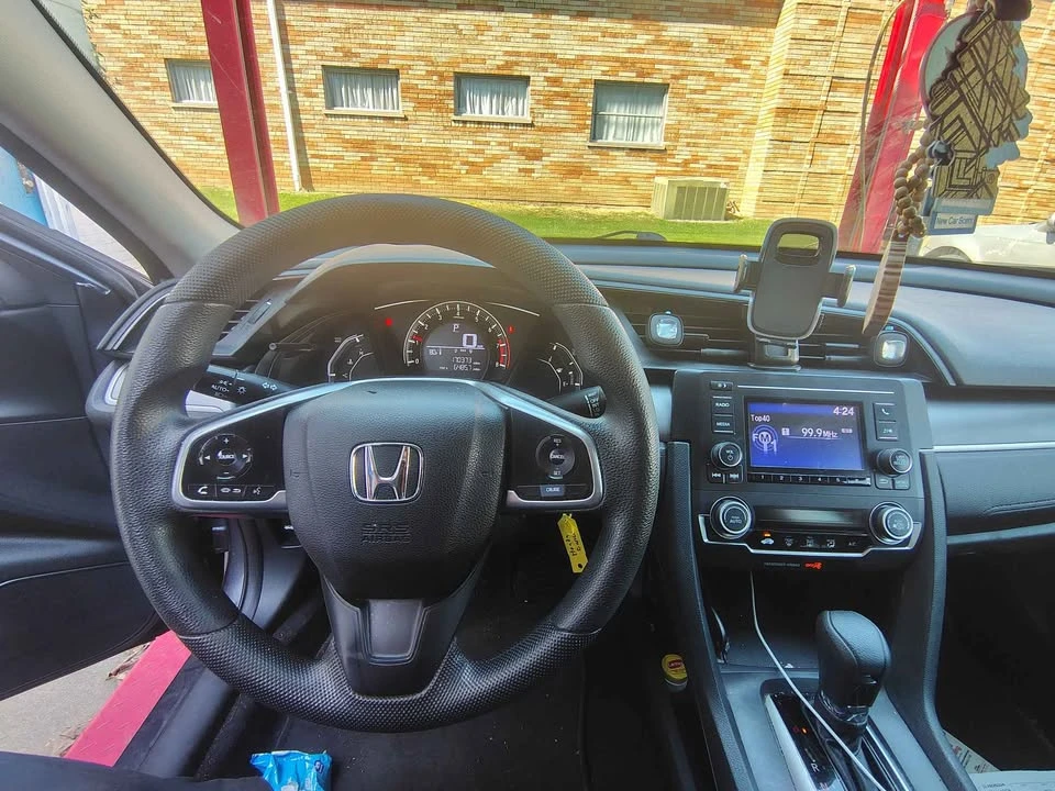 2016 Honda Civic 10th Gen - Image 2 of 20