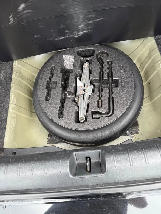 2016 Honda Civic 10th Gen - Image 13 of 18