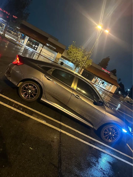 2016 Honda Civic 10th Gen - Image 3 of 5