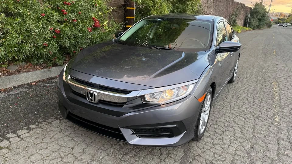 2016 Honda Civic 10th Gen - Image 7 of 20