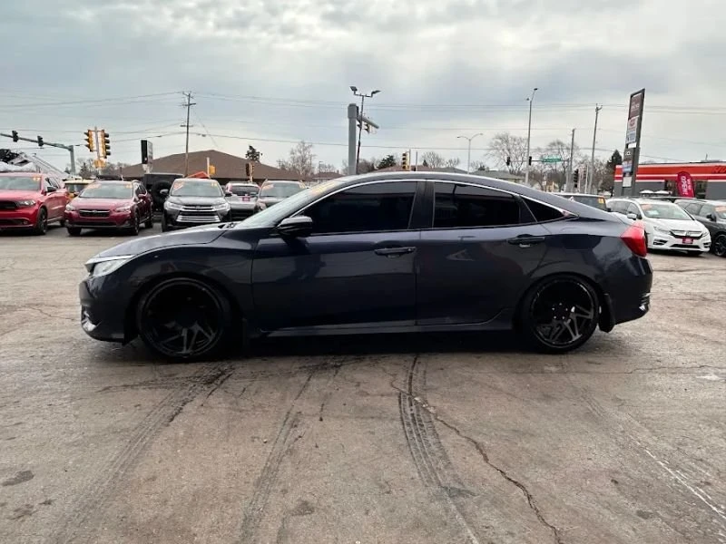 2016 Honda Civic 10th Gen - Image 7 of 18