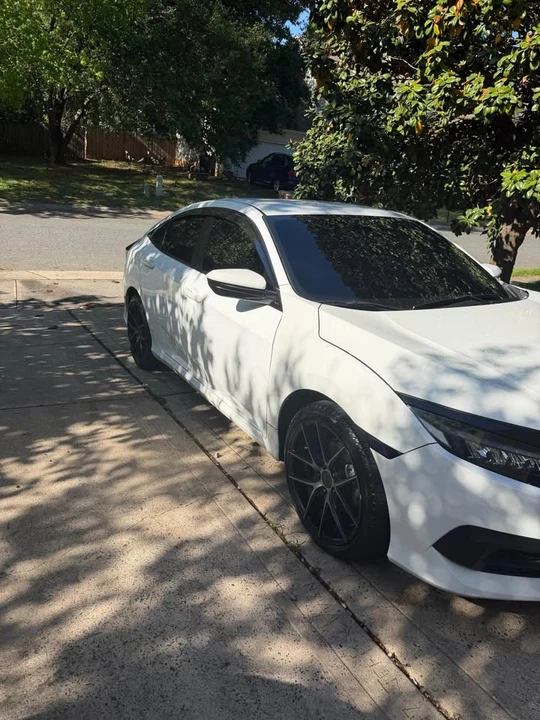 2016 Honda Civic 10th Gen - Image 2 of 15
