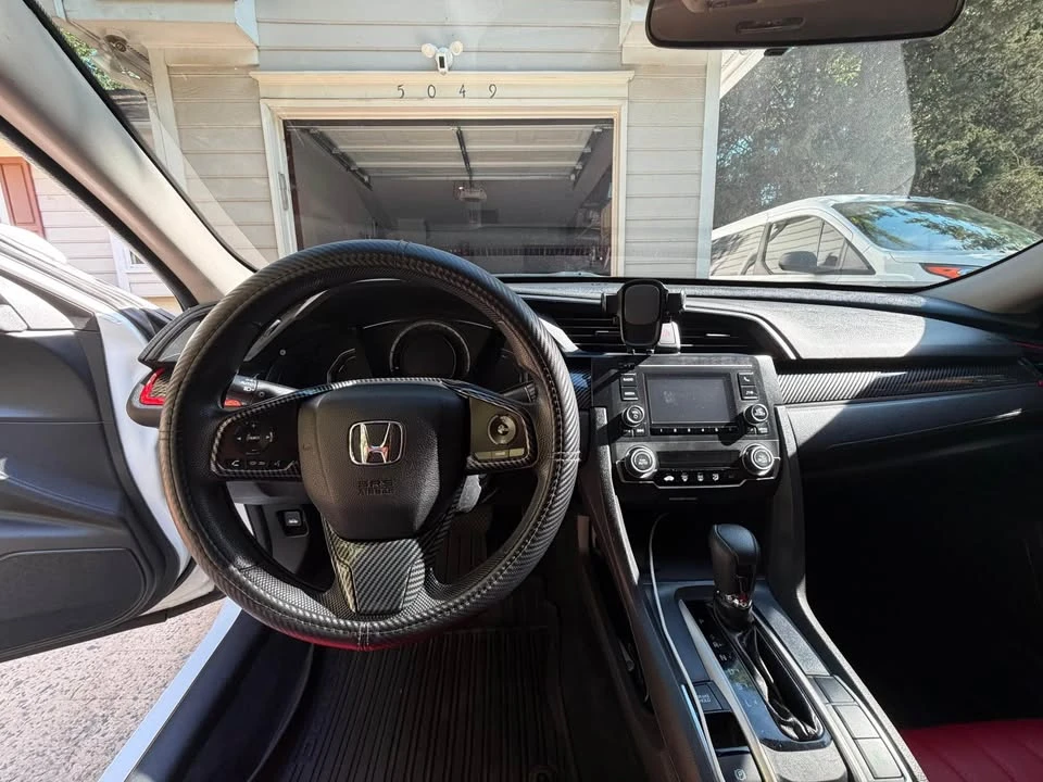 2016 Honda Civic 10th Gen - Image 12 of 15