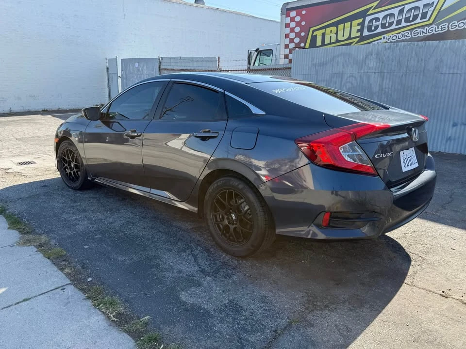 2016 Honda Civic 10th Gen - Image 5 of 19