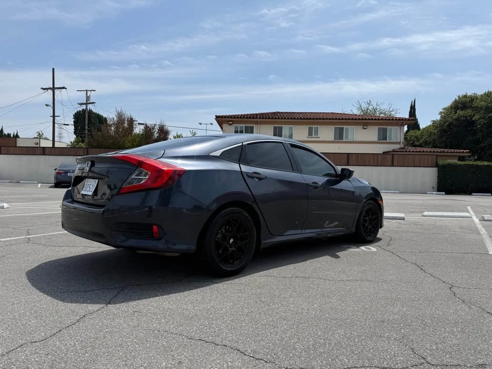 2016 Honda Civic 10th Gen - Image 7 of 15
