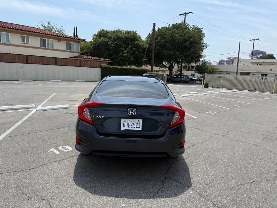 2016 Honda Civic 10th Gen - Image 6 of 15