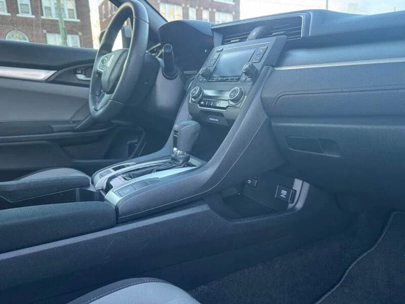 2016 Honda Civic 10th Gen - Image 11 of 20