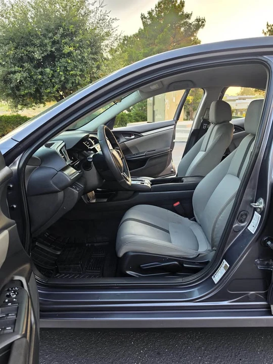 2016 Honda Civic 10th Gen - Image 6 of 20