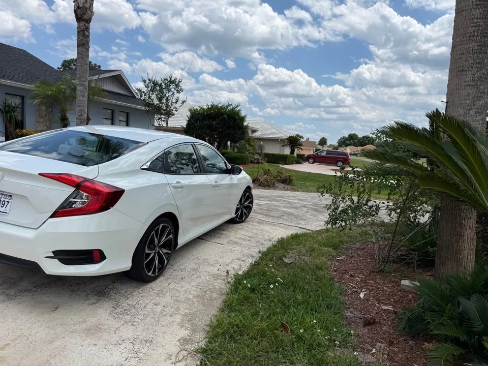 2016 Honda Civic 10th Gen - Image 3 of 6