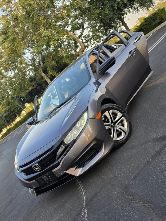 2016 Honda Civic 10th Gen - Image 3 of 20