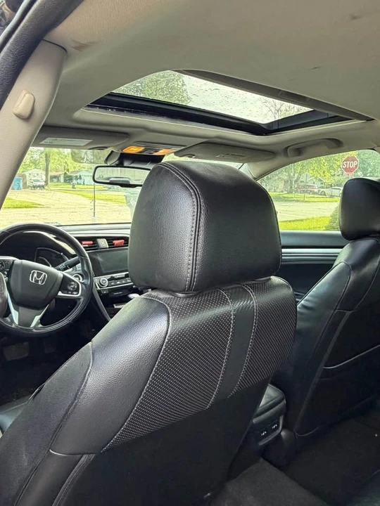 2016 Honda Civic 10th Gen - Image 2 of 9