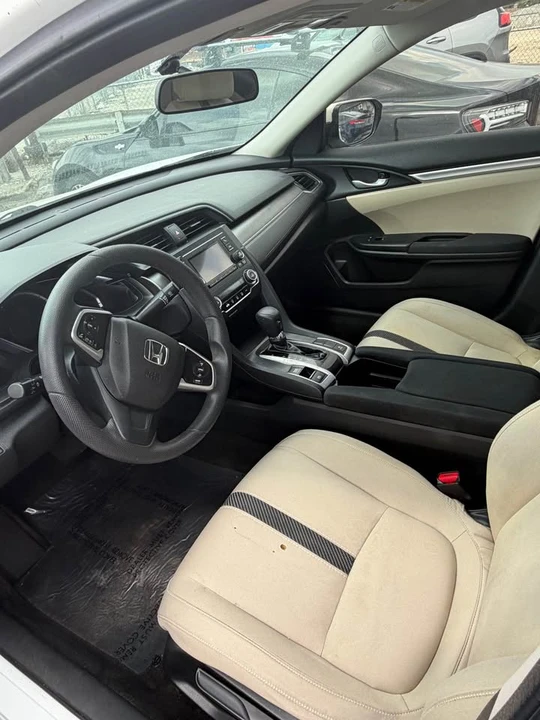 2016 Honda Civic 10th Gen - Image 6 of 10