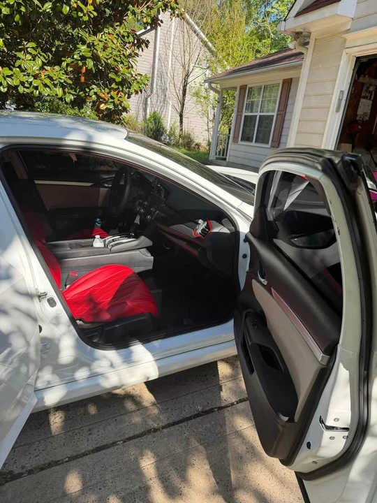 2016 Honda Civic 10th Gen - Image 13 of 15