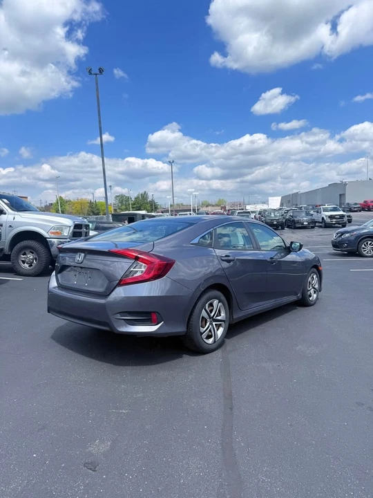 2016 Honda Civic 10th Gen - Image 3 of 9