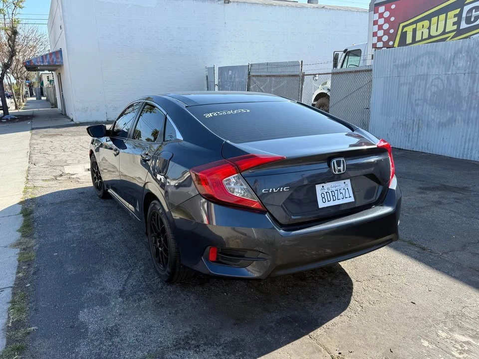 2016 Honda Civic 10th Gen - Image 4 of 19