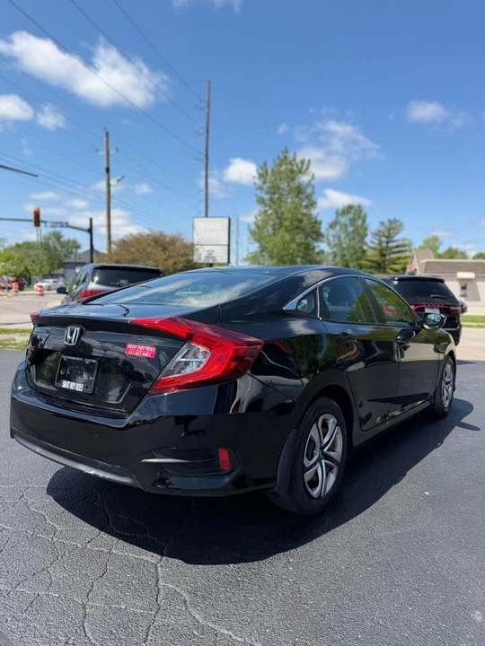 2016 Honda Civic 10th Gen - Image 9 of 20