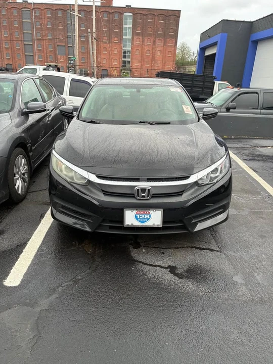 2016 Honda Civic 10th Gen - Image 2 of 7