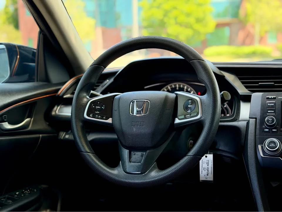 2016 Honda Civic 10th Gen - Image 3 of 19