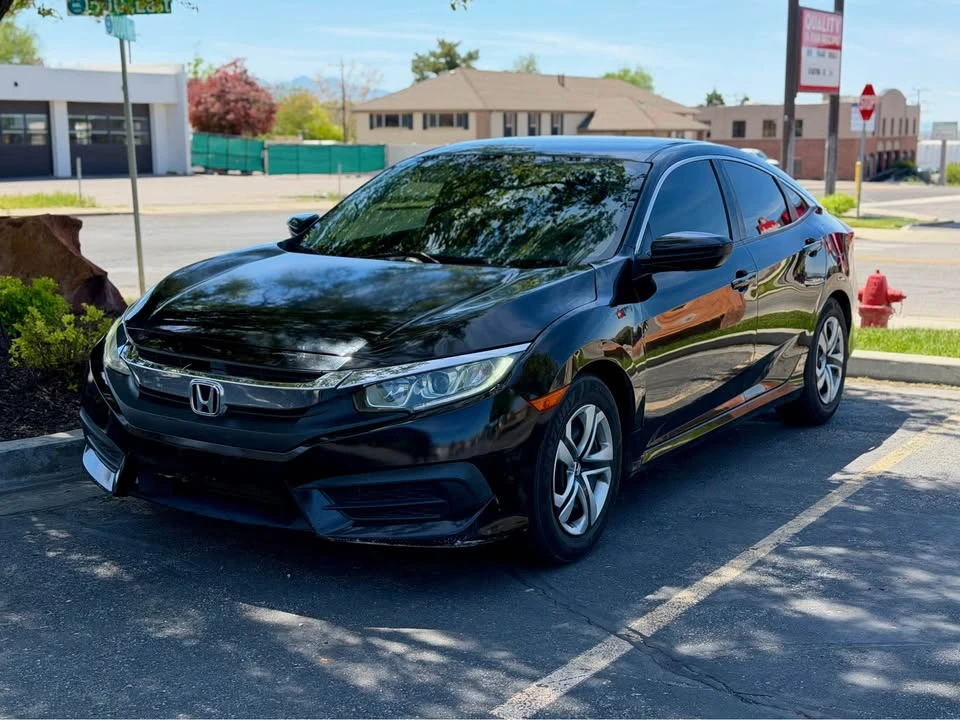2016 Honda Civic 10th Gen - Image 17 of 19