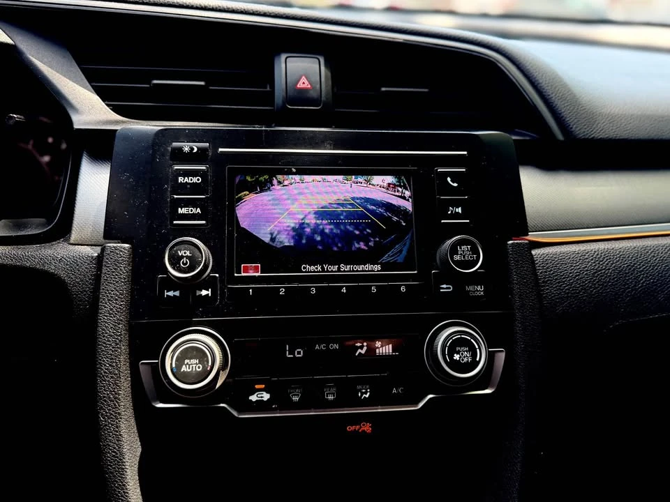 2016 Honda Civic 10th Gen - Image 12 of 19