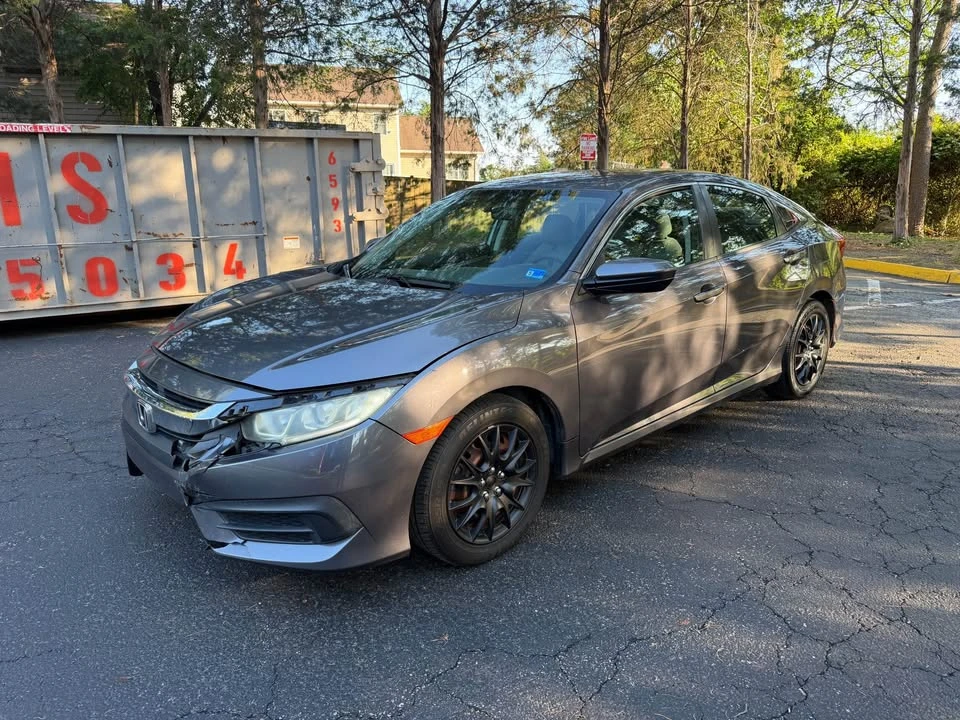 2016 Honda Civic 10th Gen - Image 4 of 17