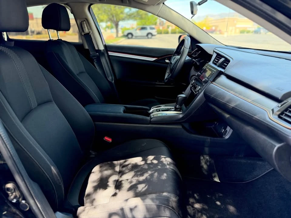 2016 Honda Civic 10th Gen - Image 9 of 19