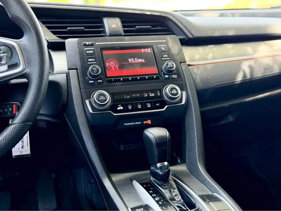 2016 Honda Civic 10th Gen - Image 13 of 19