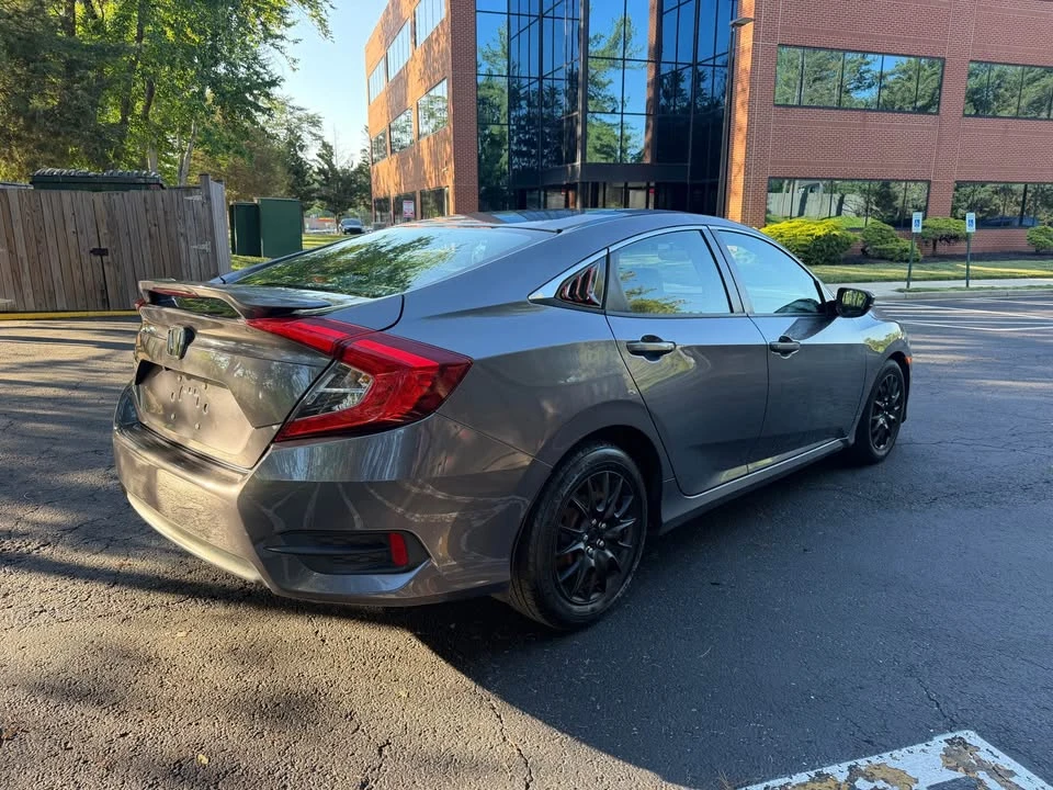 2016 Honda Civic 10th Gen - Image 3 of 17