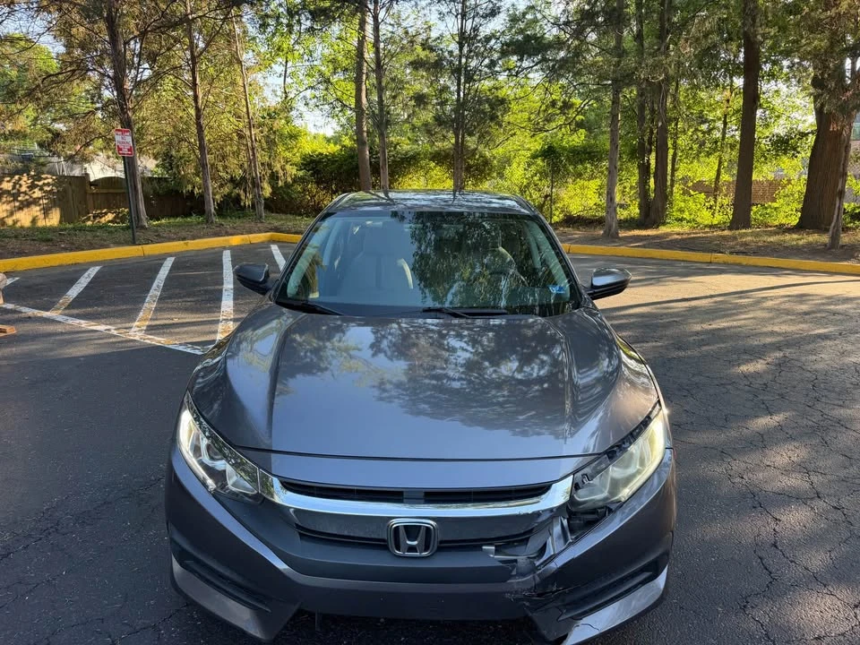 2016 Honda Civic 10th Gen - Image 5 of 17