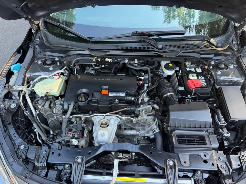 2016 Honda Civic 10th Gen - Image 15 of 17