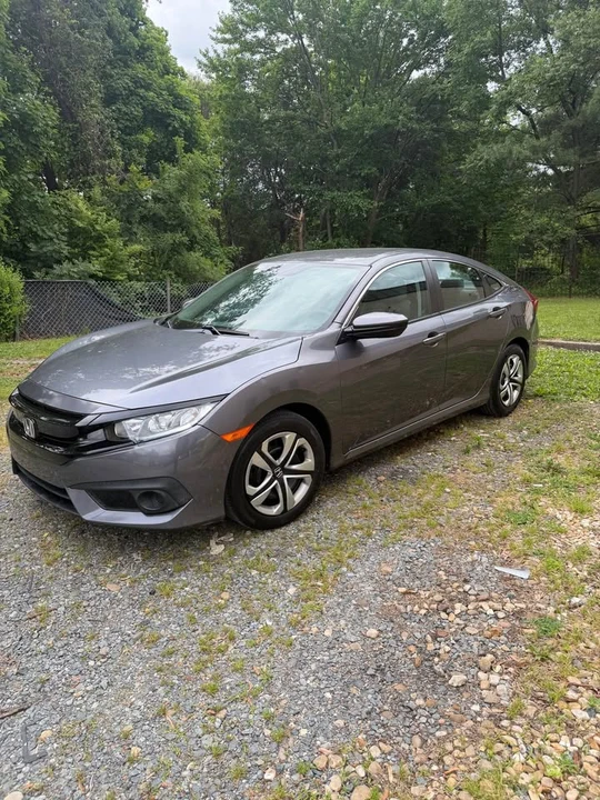 2016 Honda Civic 10th Gen - Image 8 of 11