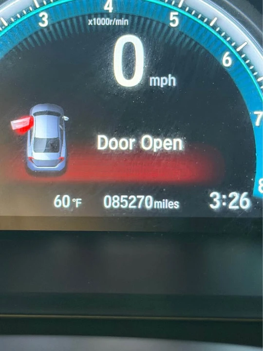 2016 Honda Civic 10th Gen - Image 10 of 11