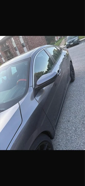 2016 Honda Civic 10th Gen - Image 2 of 5