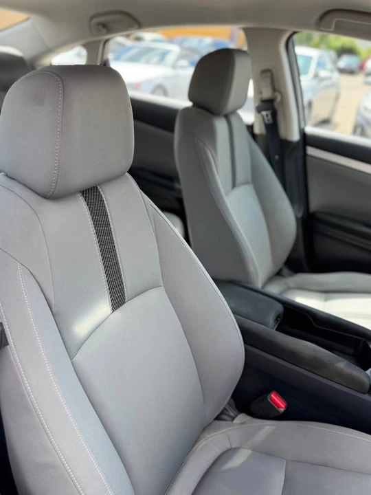2016 Honda Civic 10th Gen - Image 14 of 16