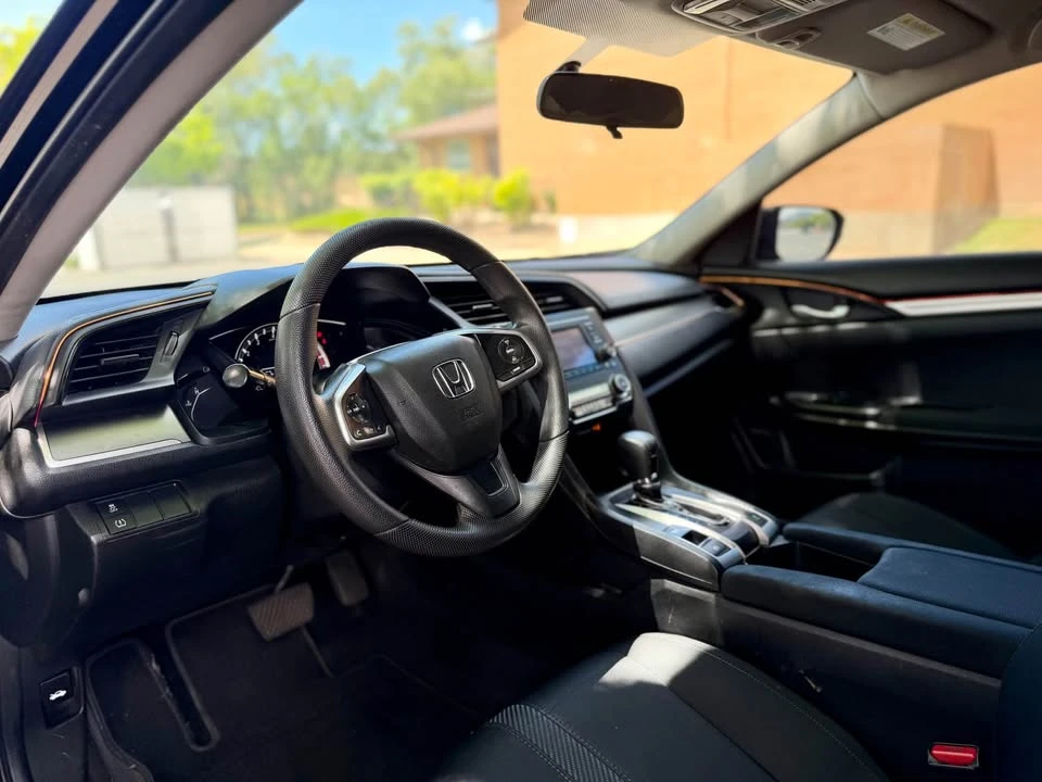 2016 Honda Civic 10th Gen - Image 15 of 17