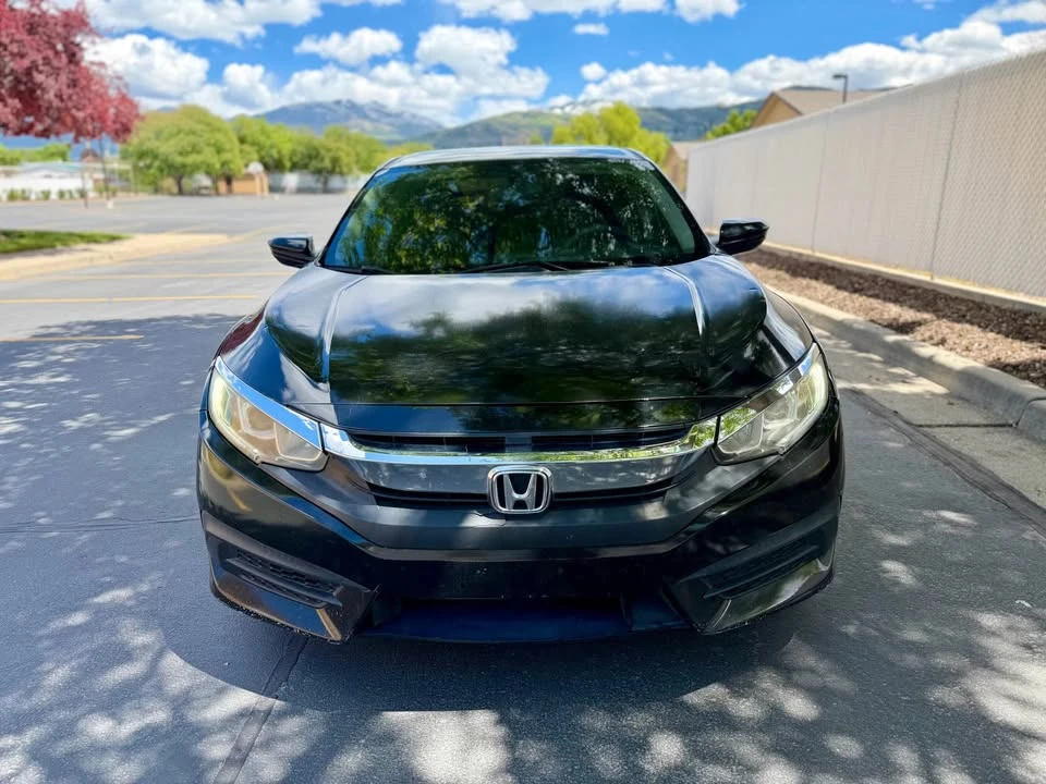 2016 Honda Civic 10th Gen - Image 5 of 17
