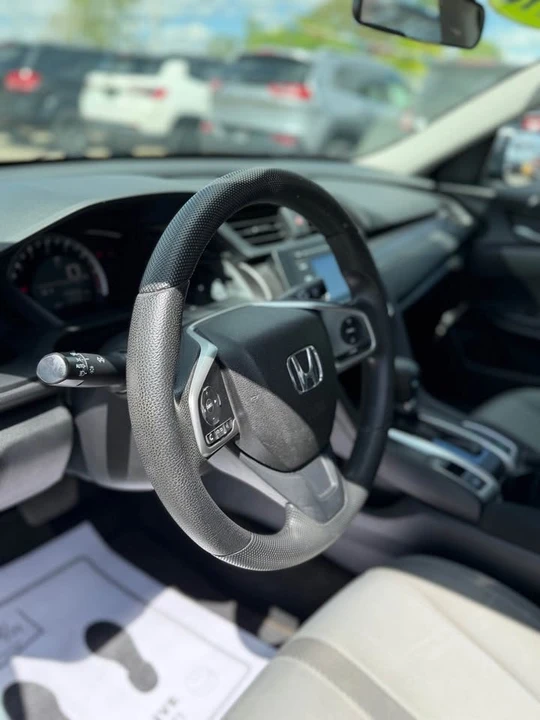 2016 Honda Civic 10th Gen - Image 7 of 16