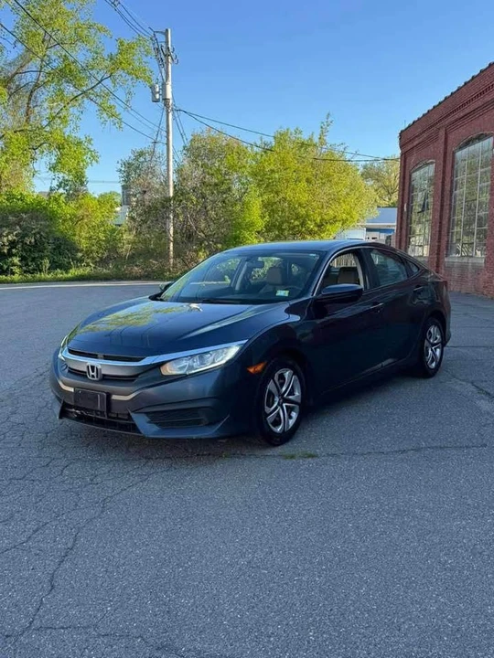 2016 Honda Civic 10th Gen - Image 5 of 11
