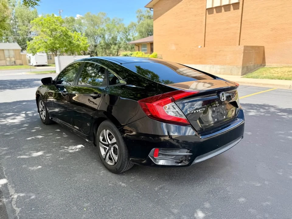2016 Honda Civic 10th Gen - Image 3 of 17