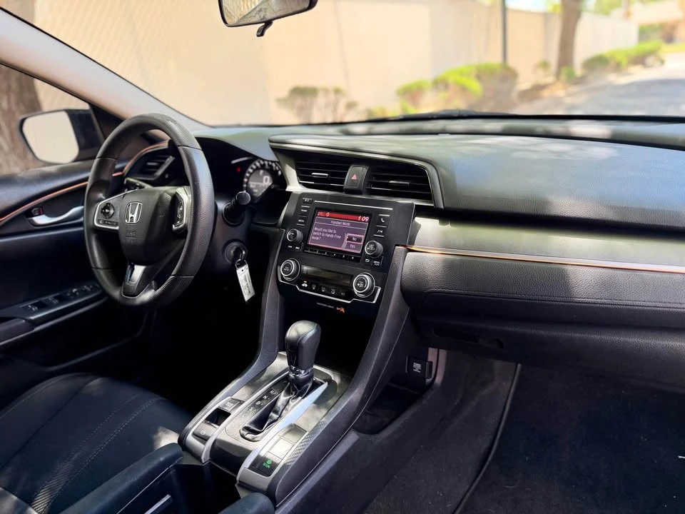 2016 Honda Civic 10th Gen - Image 12 of 17