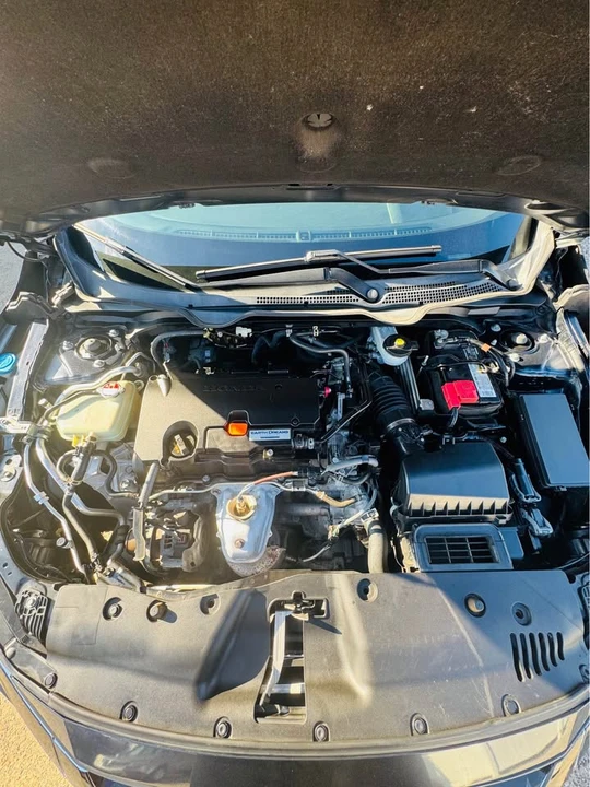 2016 Honda Civic 10th Gen - Image 4 of 19