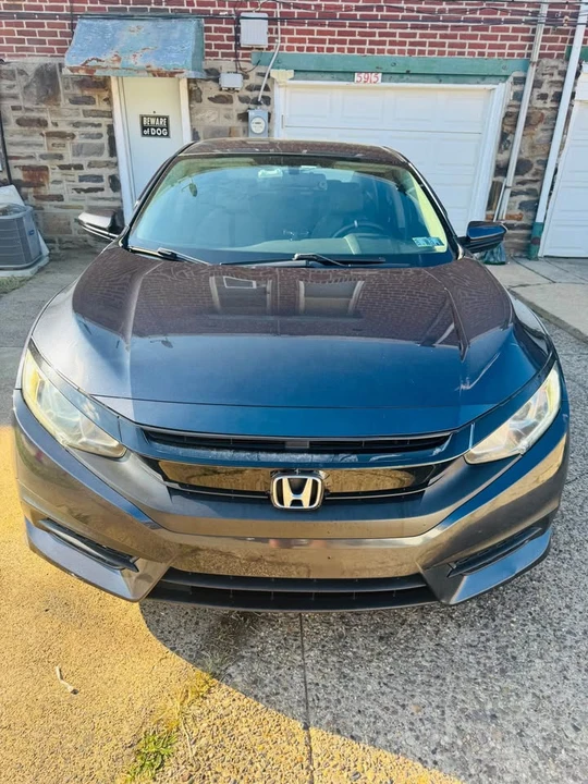 2016 Honda Civic 10th Gen - Image 3 of 19