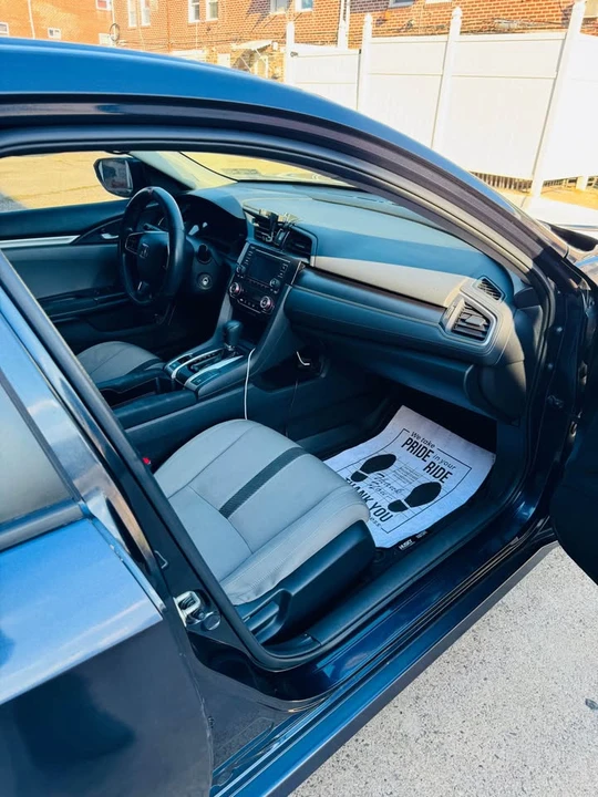 2016 Honda Civic 10th Gen - Image 18 of 19