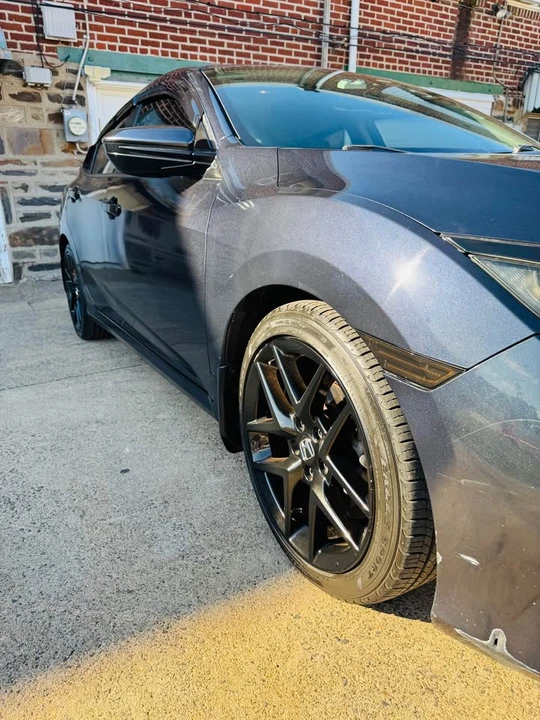 2016 Honda Civic 10th Gen - Image 19 of 19